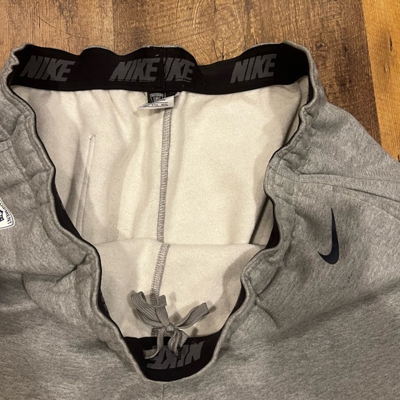 Nike Dallas Cowboys equipment on field, sweats joggers NFL authentic football - Picture 5 of 6